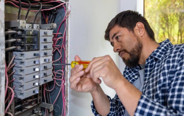 Best Circuit Breaker Repair  in Loudonville, NY